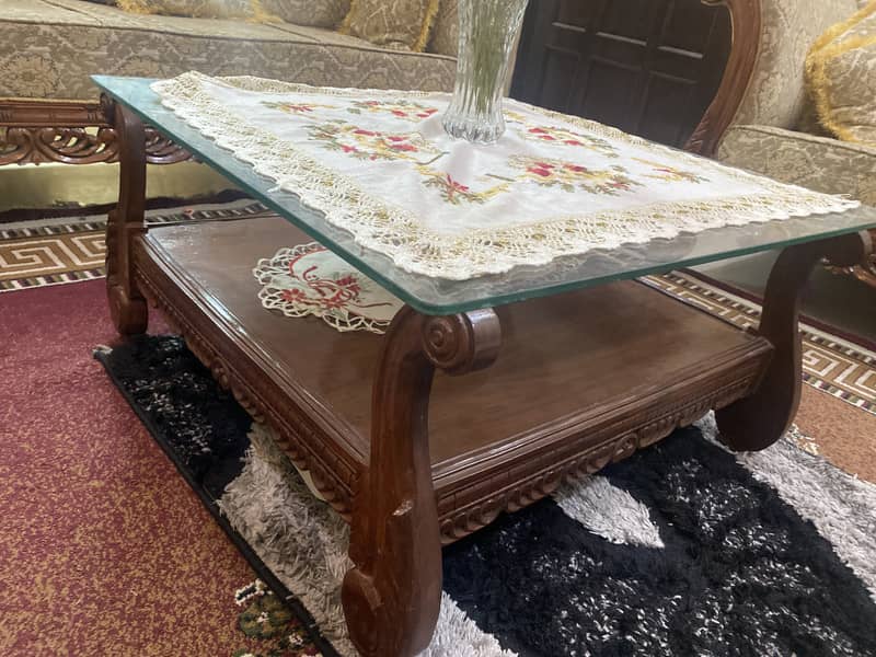 ( on hold till eve ) 7 seater sofa set + table 4