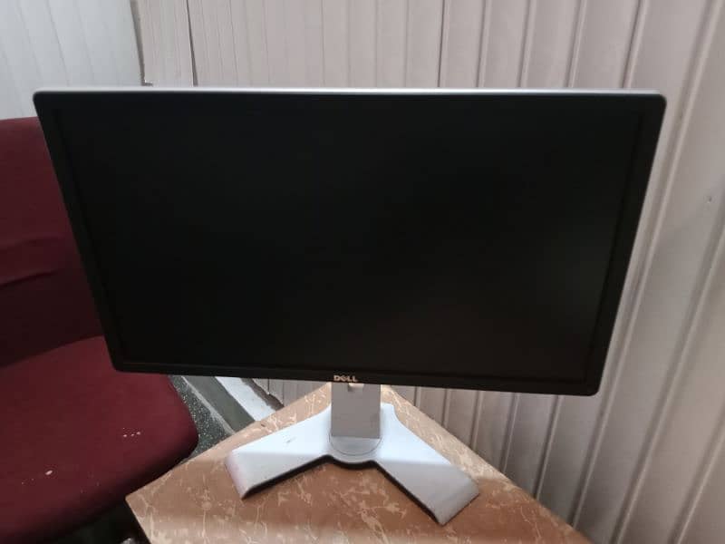 Dell LCD 24 inch 0