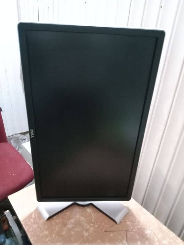 Dell LCD 24 inch 3