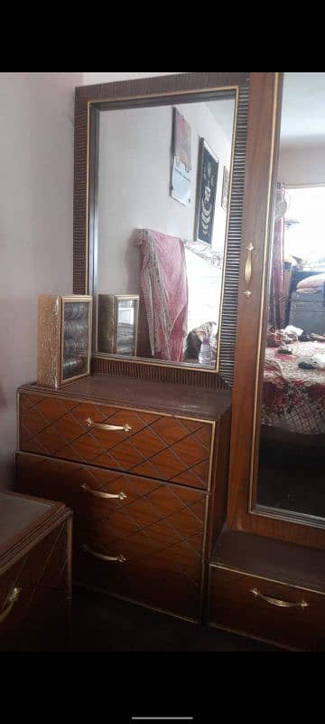 furniture condition 10 9 2