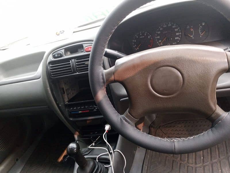 Suzuki Baleno 2004 12