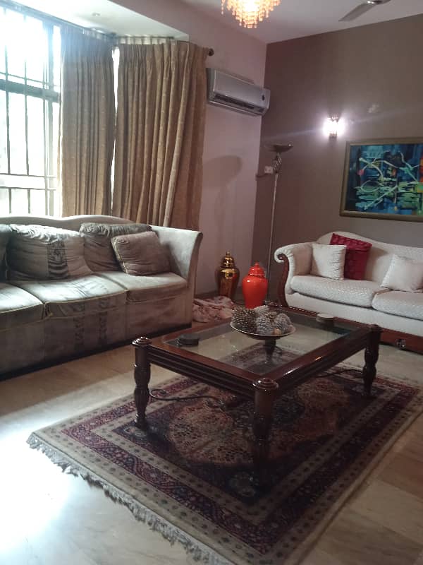 Kanal Furnished Luxirious House for Family Residence centerall Located 0