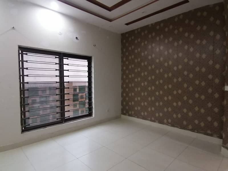 A Centrally Located House Is Available For sale In Lahore 1