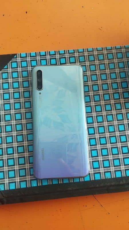 Huawei y9s 1