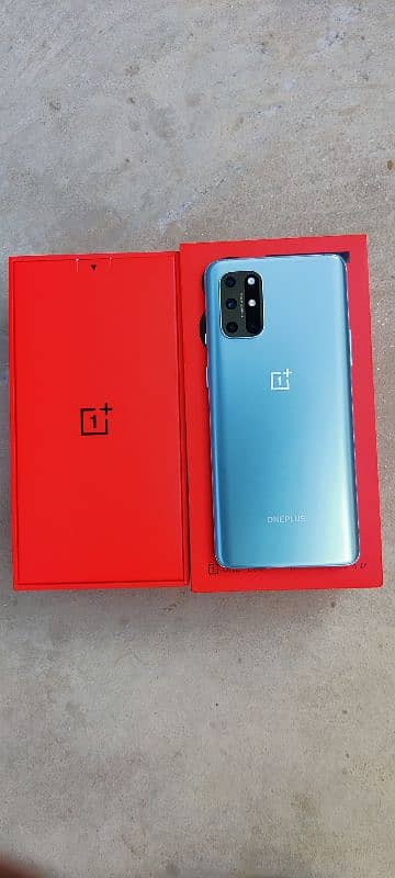 Oneplus 8t 12/256 with Box and Charger 5