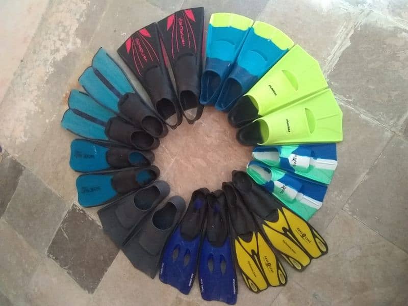 swimming fins sizes available 1 pair (RS 1200) 6