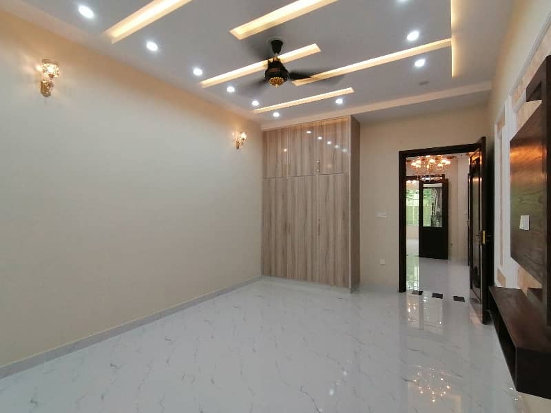 Unoccupied House Of 3 Marla Is Available For sale In Gulshan-e-Ravi 1