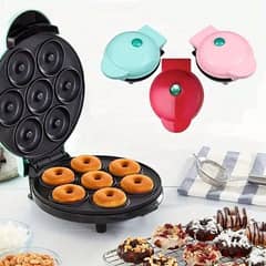 7 Holes Non-Stick Mini Electric Donut Maker Machine (with Box Packing)