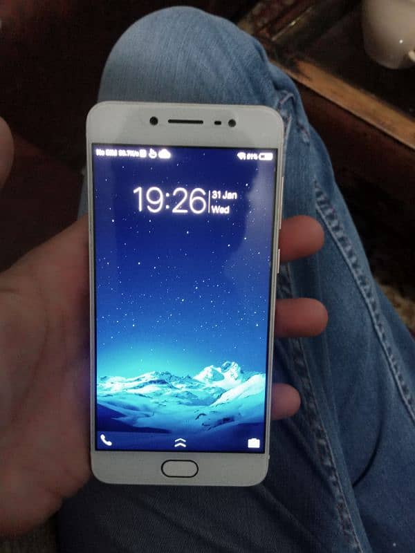 vivo x7 10 by 10 condition 03322213484whatsapp 5