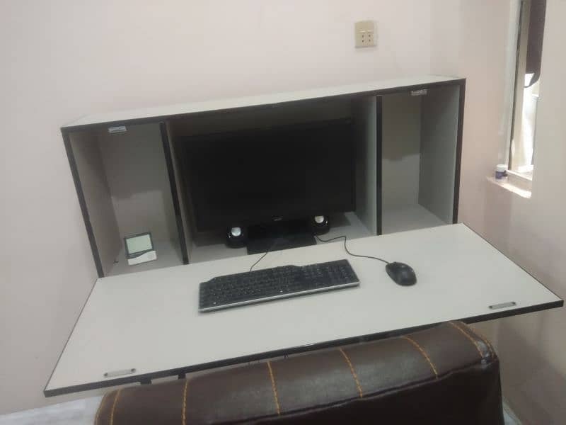 New Style Computer Table in best price. 2