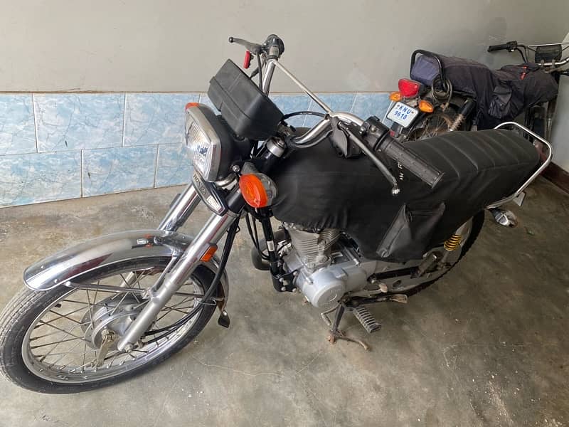 HONDA 125 Black 2023 1