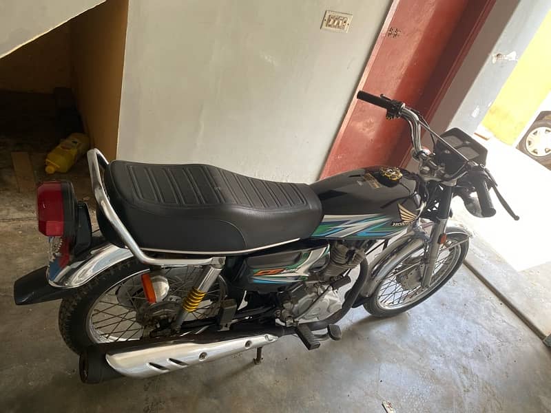 HONDA 125 Black 2023 8