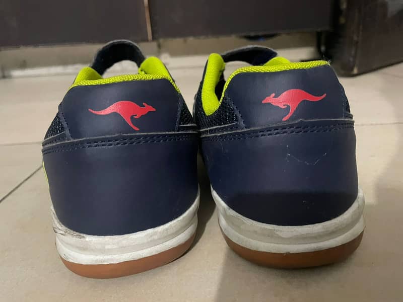 New Brand Kangaroo Imported Shoes Size: 40 3