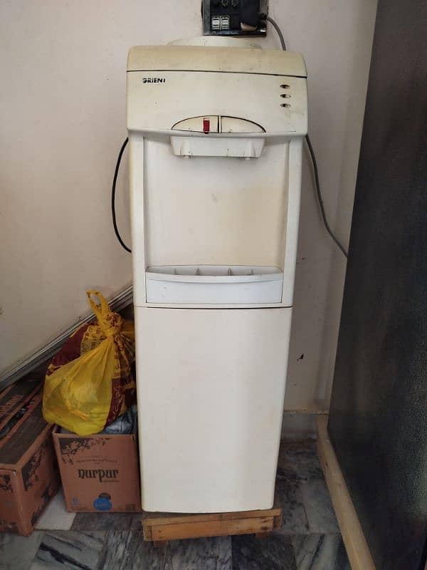 Orient Water Dispenser With Refrigerator 0