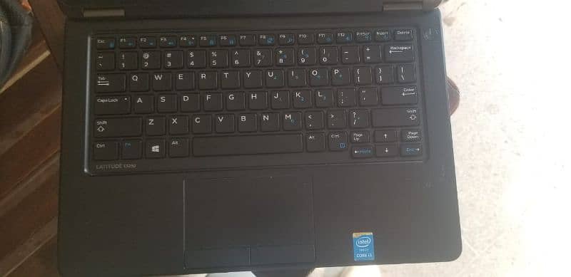 Dell core i3 5th generation 3