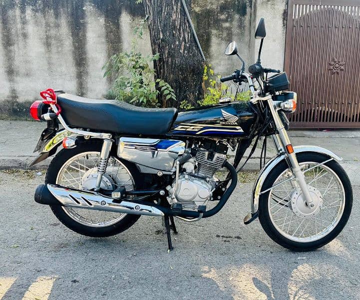 Honda CG 125 Special Edition 2024 Black 1