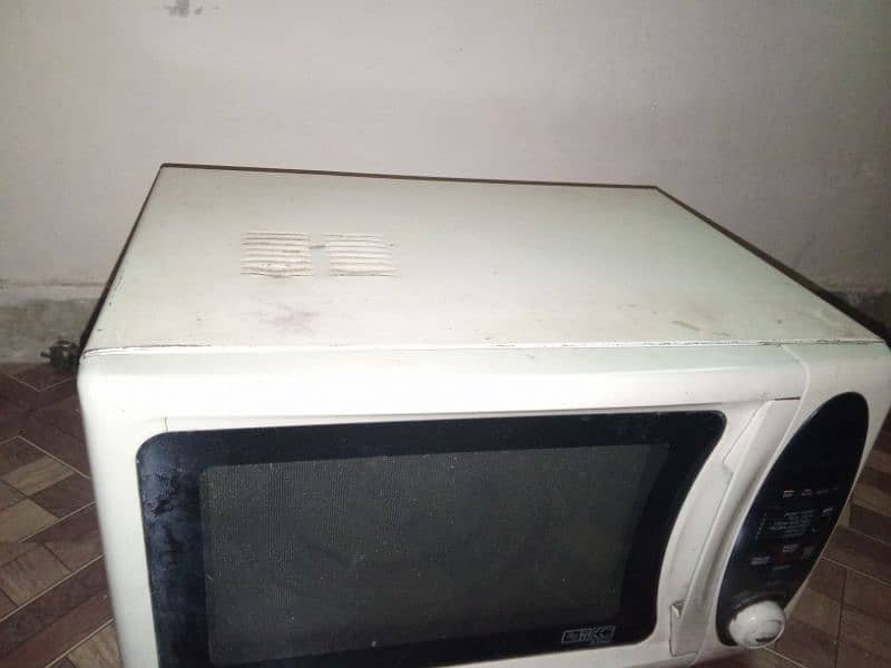 LG microwave 2