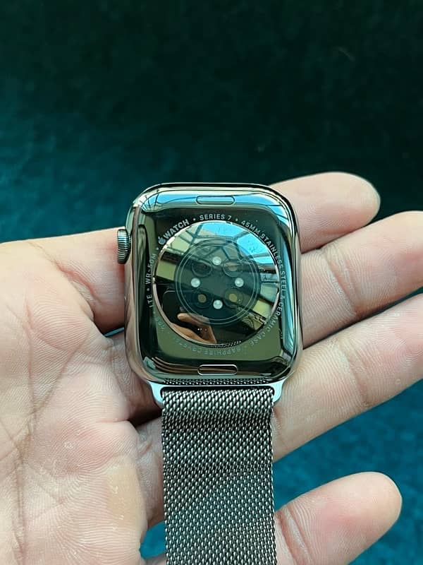 Apple Watch S7 Graphite Stainless Steel Complete Box 6