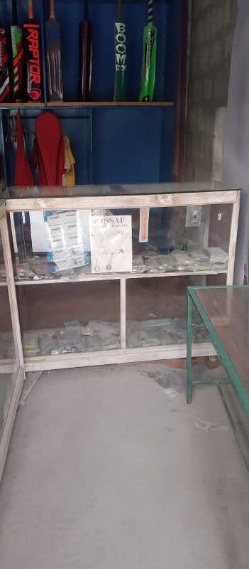 Mobile&sports racking nd counter for sale bohti morh wahcant 2