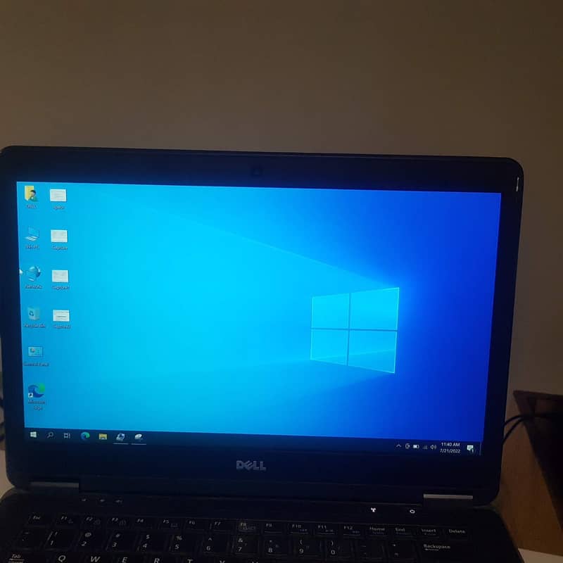 Dell e7440 1