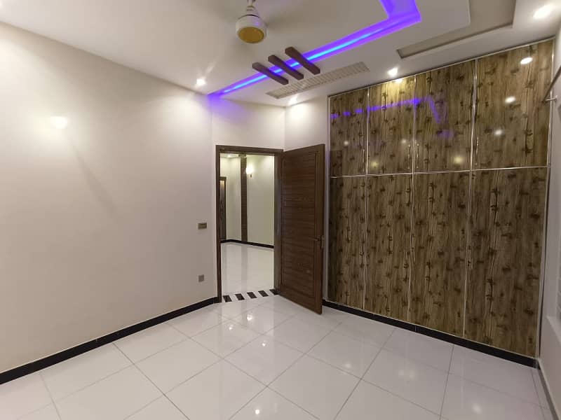 5 Marla Beautiful House For Sale At The Prime Location Of Johar Town 2