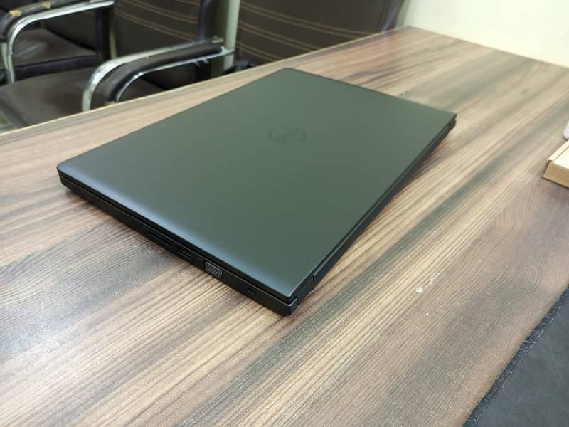 Dell Latitude 3570 Core i5-6th 2.3 GHz Gen 8GB Ram 256GB SSD 15.6" 0