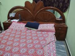 King Size double bed with Antique design