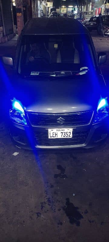 Suzuki Wagon R 2018 1