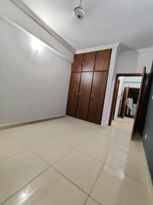 Premium 400 Square Feet Flat Is Available For Rent In G-15 0