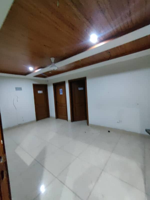 Premium 400 Square Feet Flat Is Available For Rent In G-15 3