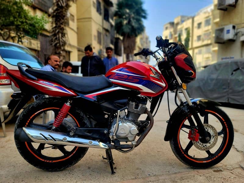 Honda CB125F 2022 1st Owner Like Brand New 0*3*3*4*2*0*7*7*8*5*3 15