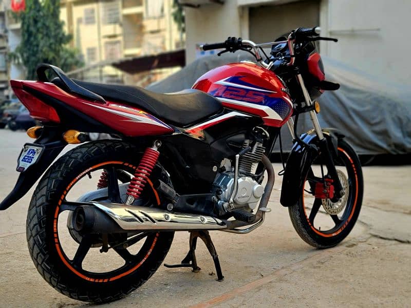 Honda CB125F 2022 1st Owner Like Brand New 0*3*3*4*2*0*7*7*8*5*3 16