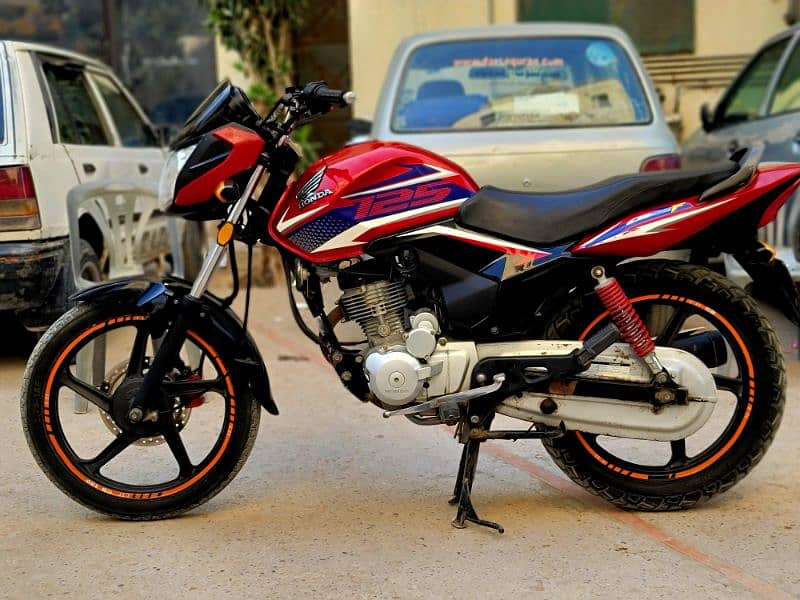 Honda CB125F 2022 1st Owner Like Brand New 0*3*3*4*2*0*7*7*8*5*3 17