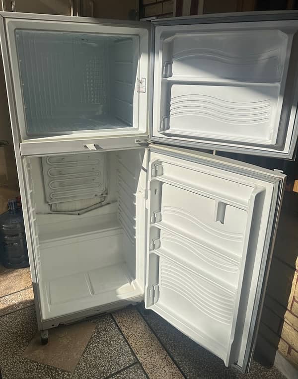 Dawlance Refrigerator in excellent condition 1