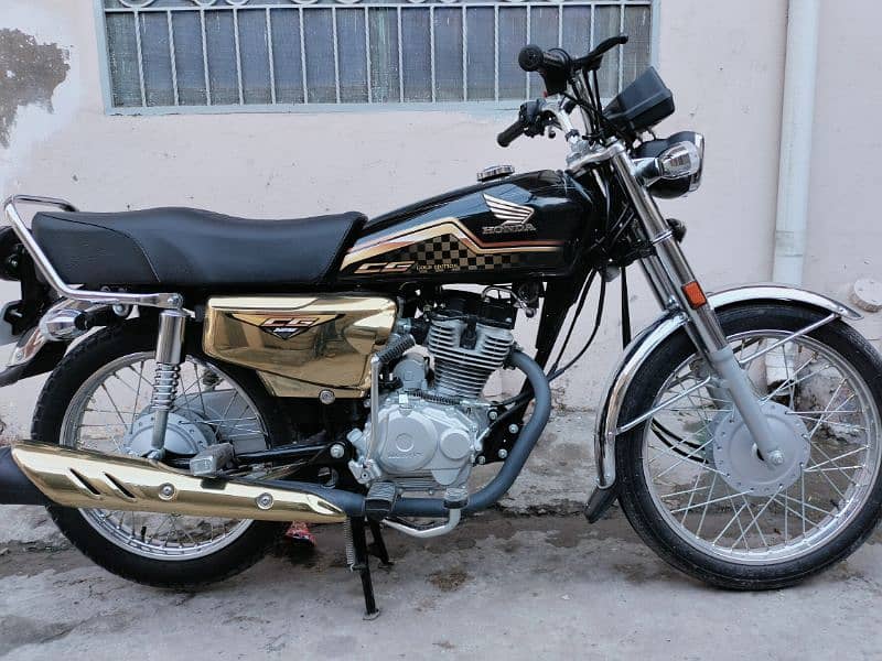 honda 125 special edition gold 1