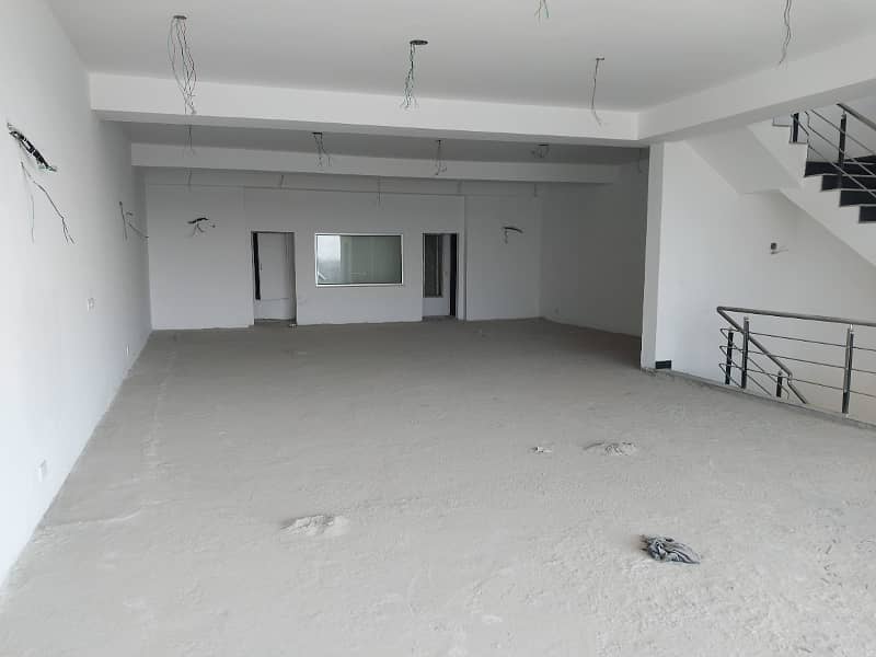 FAIRWAYS COMMERCIAL DHA MARKAZ DHA RAYA FLOORS FOR MULTINATIONAL COMPANIES OFFICE FOR RENT 0