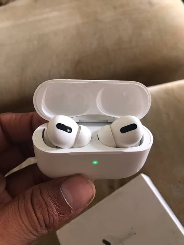 Airpods pro 3 4