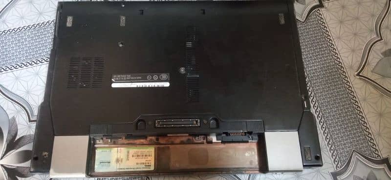 Dell latitude E6400 4