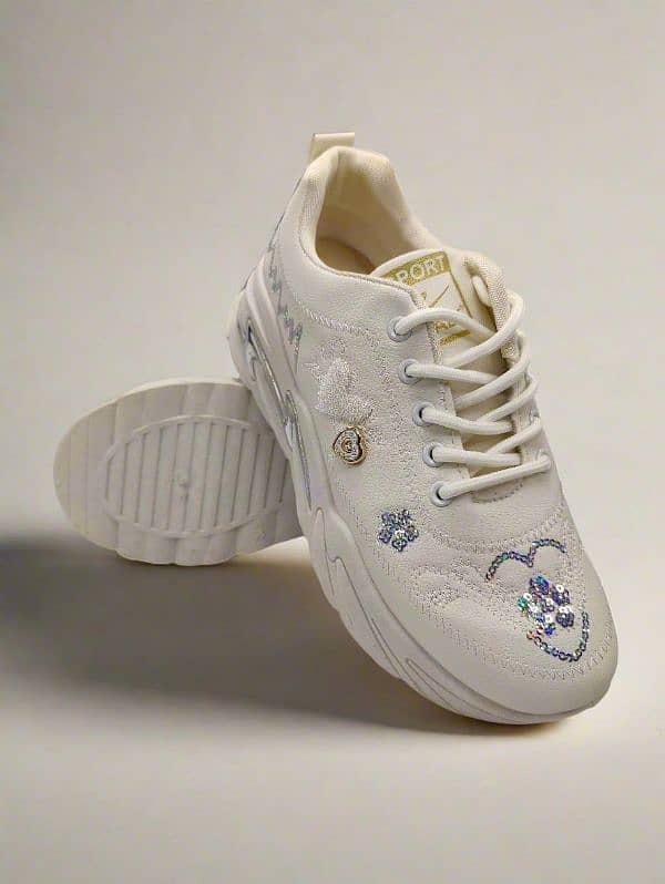 Women's Leather Casual Sneakers. 2