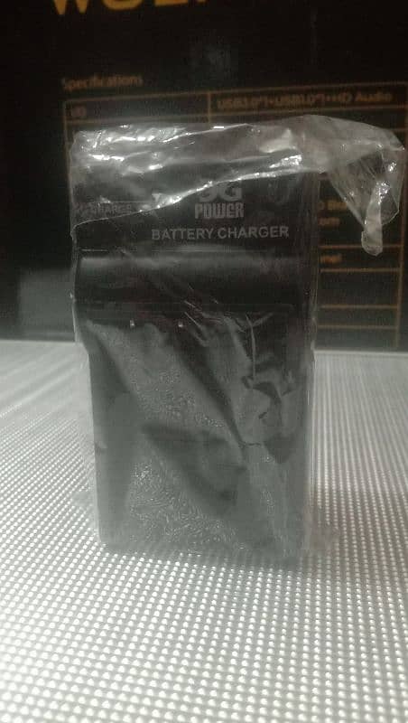 Digital camera and camcorder Charger BN1 4