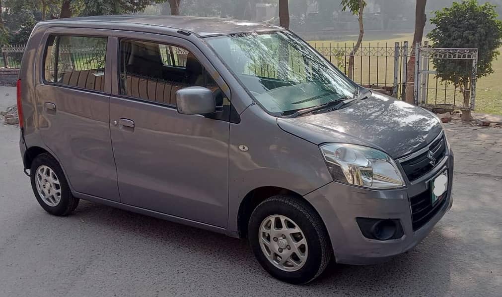 Suzuki Wagon R 2018 for Sale in Lahore 2