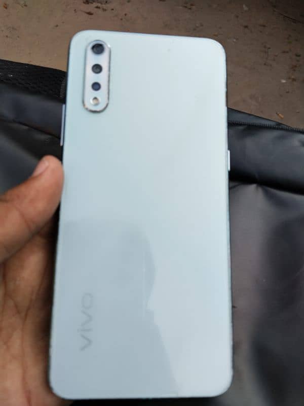 vivo s1 3