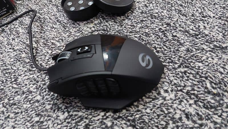 UtechSmart venus gaming mouse 16400 DPI 0