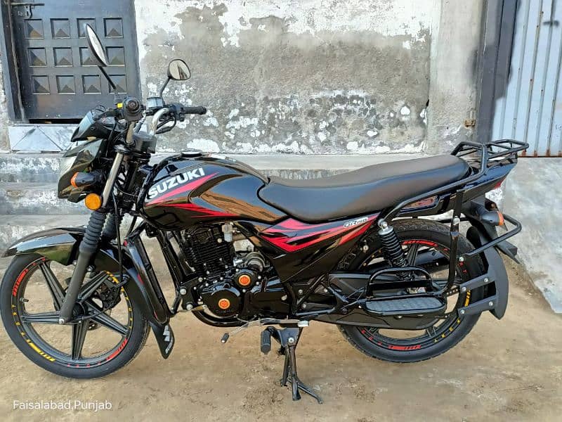 Suzuki GR150 0