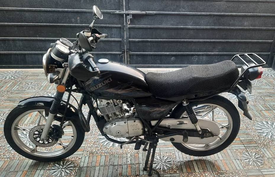 Suzuki GS 150 2021 0