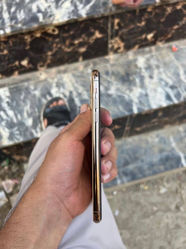 iphone 11 pro max non pta 1