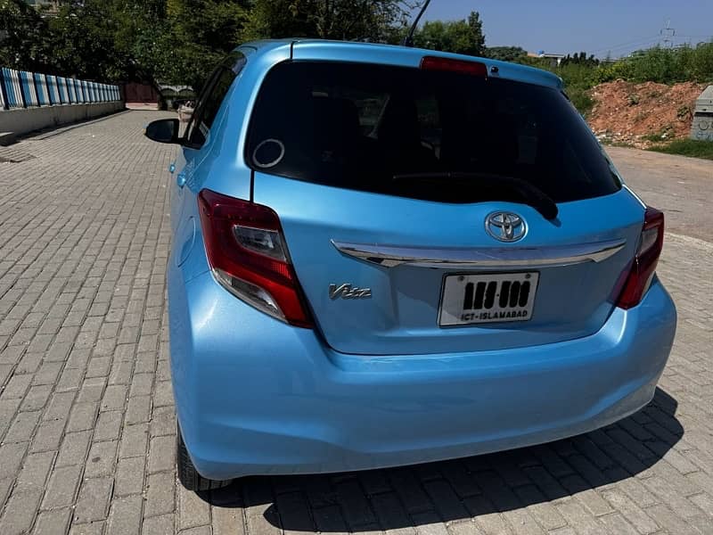 Toyota Vitz 2014 4