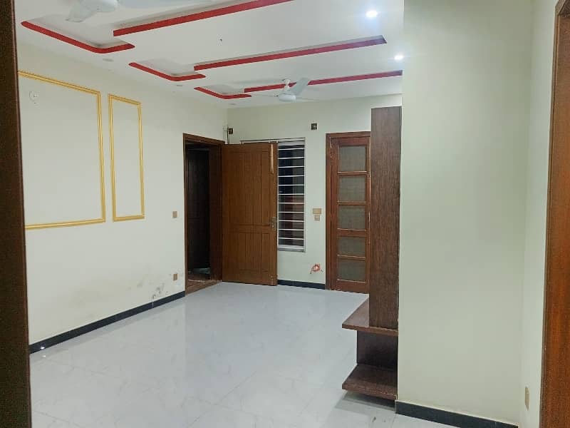 7 MARLA HOUSE/PORTION BOTH  FOR RENT IN CDA SECTOR MPCHS F-17 ISB 17