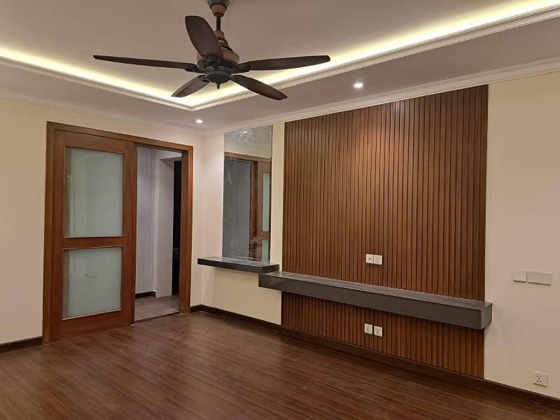 ONE KANAL Bungalow For Rent L-Block DHA Phase 5 1