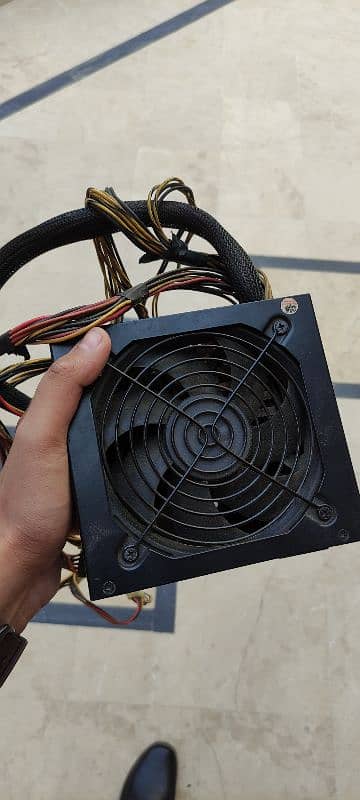 Cooler master Extreme 600Watt power supply 1